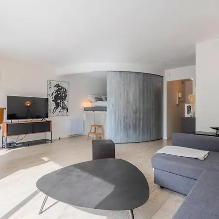 Studio Avec Terrasse A Cote Du Tramway + Parking * La Madeleine (Nord)