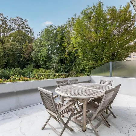 Studio Avec Terrasse A Cote Du Tramway + Parking Apartment